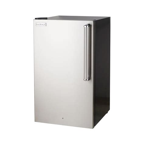 The Essential Appliances for Your Outdoor Kitchen: The Fire Magic Compact Refrigerator